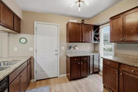 Kitchen - 3780 Red Robin Ln, Eagan, MN 55122 photo 2 of 5