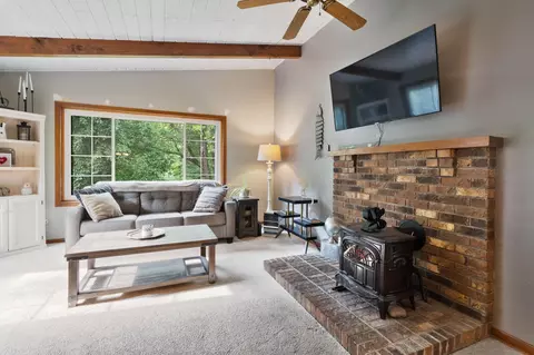 Living - 5665 Hagberg Rd, Hermantown, MN 55811 photo 1 of 3