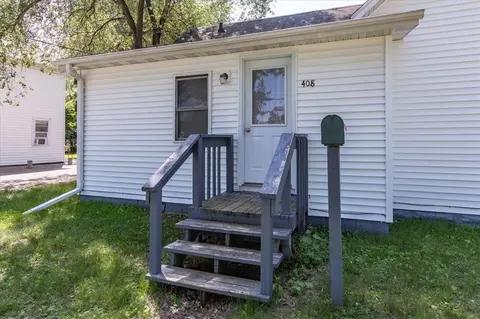408 18th Ave E, Menomonie, WI 54751
