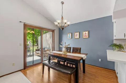 Dining - 1595 Four Oaks Rd, Eagan, MN 55121 photo 3 of 3