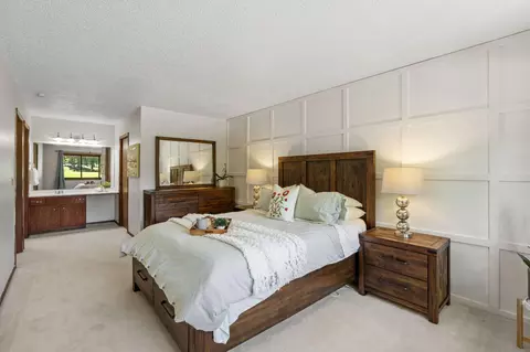 Bedroom - 1595 Four Oaks Rd, Eagan, MN 55121 photo 2 of 4