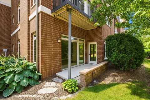 3251 Louisiana Ave S #111, Saint Louis Park, MN 55426