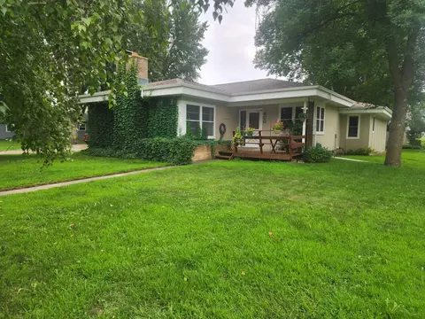 600 W Middle St, Redwood Falls, MN 56283