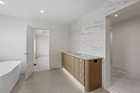 Bath - 6200 Town Hall Dr, Greenfield, MN 55357 photo 5 of 10
