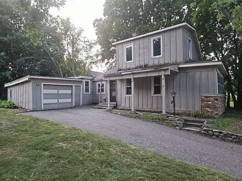 1069 Seminole Ave, West Saint Paul, MN 55118