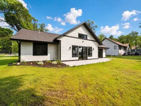 Exterior - 13728 Memorywood Dr, Baxter, MN 56425 photo 4 of 7