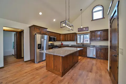 Kitchen - 13728 Memorywood Dr, Baxter, MN 56425 photo 1 of 3