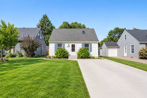 5544 York Ave S, Edina, MN 55410