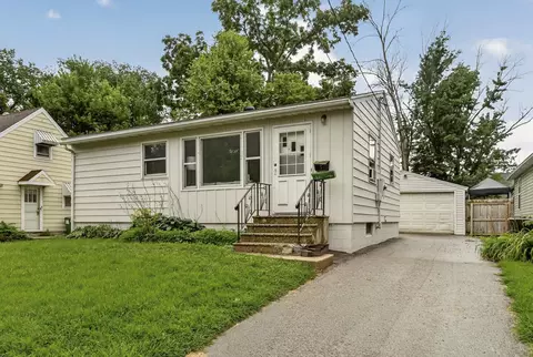 1520 5th St NE, Rochester, MN 55906