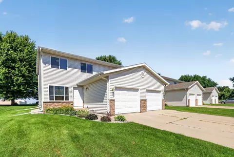 310 10th Ave NW, Byron, MN 55920