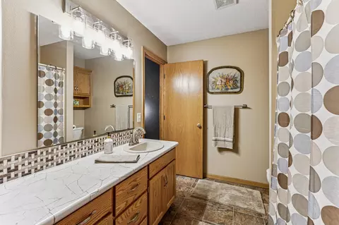 Bath - 3185 Joyce St, Saint Cloud, MN 56303 photo 1 of 2