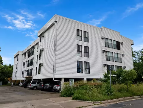925 30th Ave S #206, Minneapolis, MN 55406