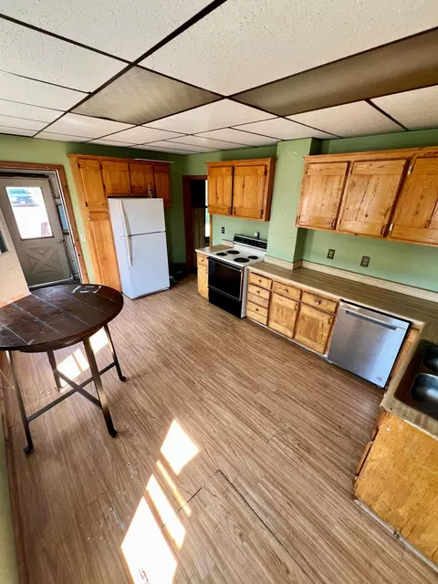 Kitchen - 211 Ethel St, Marble, MN 55764 photo 3 of 3
