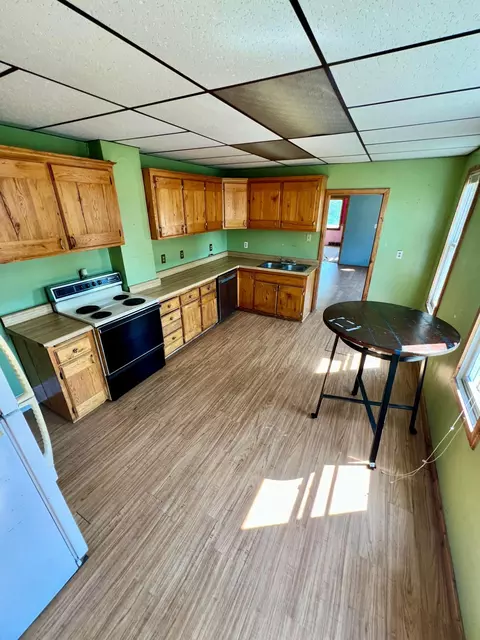 Kitchen - 211 Ethel St, Marble, MN 55764 photo 2 of 3