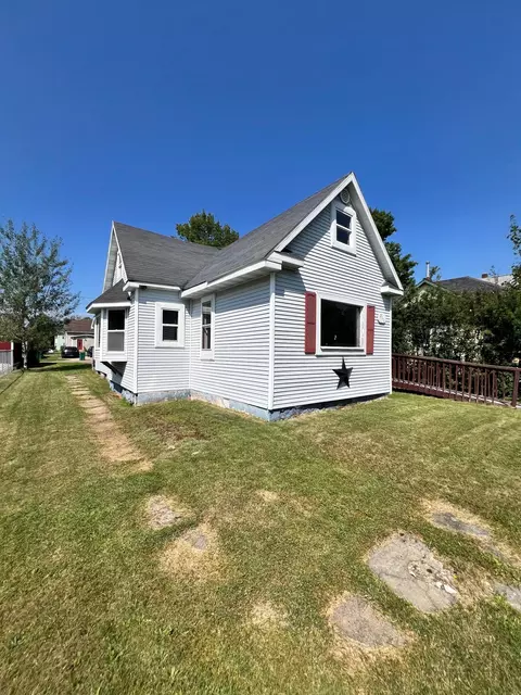 211 Ethel St, Marble, MN 55764