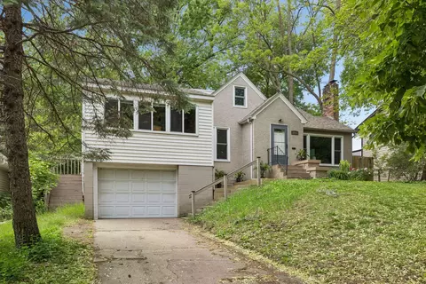 1233 Maywood St, Saint Paul, MN 55117