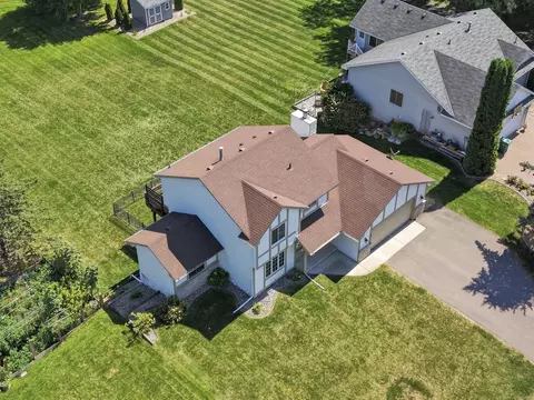 View/Area - 2331 Schoolmaster Dr, Chaska, MN 55318 photo 2 of 6