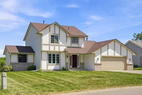 Exterior - 2331 Schoolmaster Dr, Chaska, MN 55318 photo 12 of 14