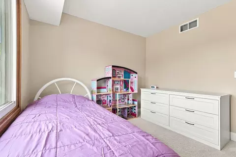 Bedroom - 2331 Schoolmaster Dr, Chaska, MN 55318 photo 5 of 6