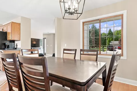 Dining - 2331 Schoolmaster Dr, Chaska, MN 55318 photo 2 of 5