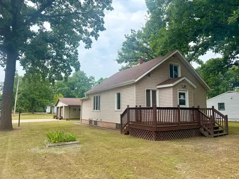 712 4th Ave SW, Little Falls, MN 56345