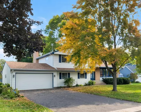 413 Rice Creek Blvd NE, Fridley, MN 55432