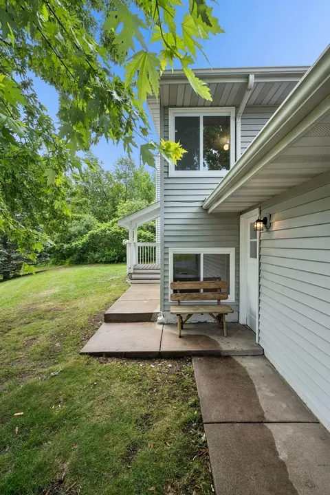 Exterior - 18121 Covington Path, Minnetonka, MN 55345 photo 3 of 4