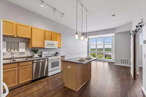 2650 University Ave W #523, Saint Paul, MN 55114