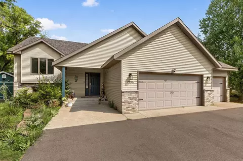 Exterior - 2236 232nd St, Saint Augusta, MN 56301 photo 3 of 10