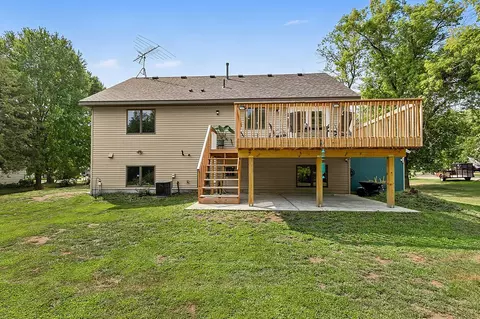 Exterior - 2236 232nd St, Saint Augusta, MN 56301 photo 6 of 10