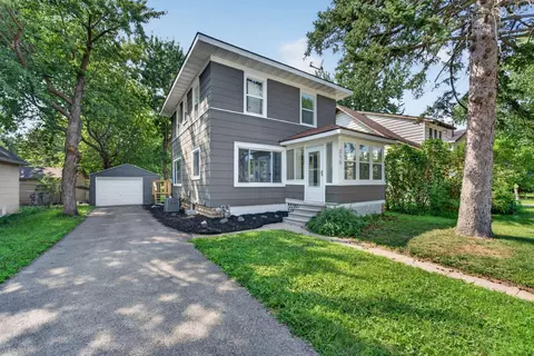 215 9th Ave NE, Rochester, MN 55906