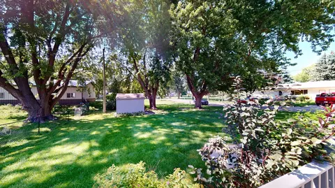 Exterior - 902 3rd Ave S, Albert Lea, MN 56007 photo 4 of 7