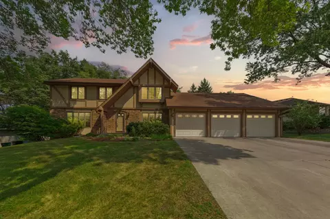 14613 Carriage Ln, Burnsville, MN 55306