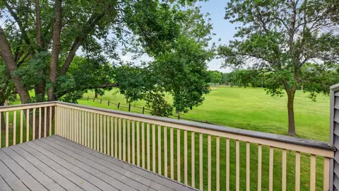 7205 Pontiac Cir, Chanhassen, MN 55317
