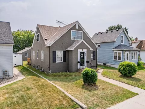 429 5th Ave S, South Saint Paul, MN 55075