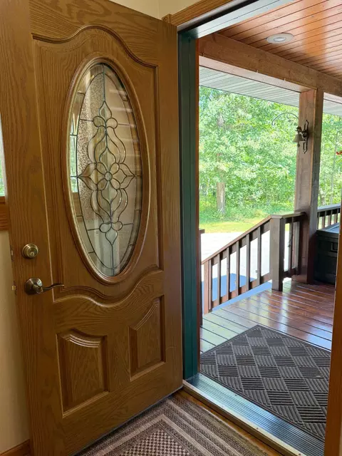 Entry Way - 11023 Steamboat Loop NW, Walker, MN 56484 photo 3 of 4