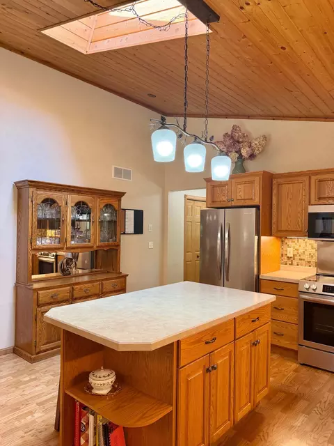 Kitchen - 11023 Steamboat Loop NW, Walker, MN 56484 photo 5 of 11
