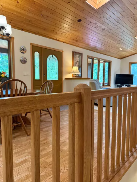 Entry Way - 11023 Steamboat Loop NW, Walker, MN 56484 photo 2 of 4