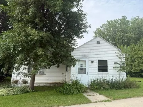 213 State St NW, Evansville, MN 56326