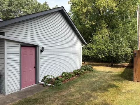 Exterior - 6584 Mary St, Baxter, MN 56425 photo 4 of 5