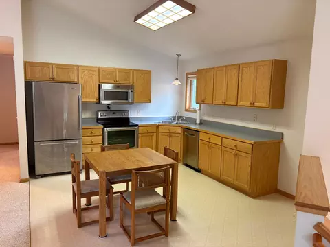 Kitchen - 6584 Mary St, Baxter, MN 56425 photo 1 of 2