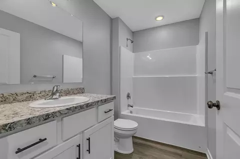 Bath - 24289 Forest View Cir, Saint Augusta, MN 56301 photo 1 of 1