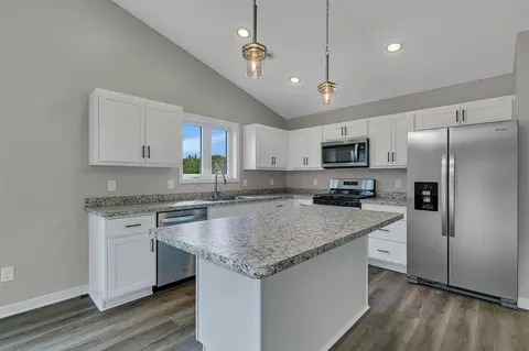 Kitchen - 24289 Forest View Cir, Saint Augusta, MN 56301 photo 2 of 5