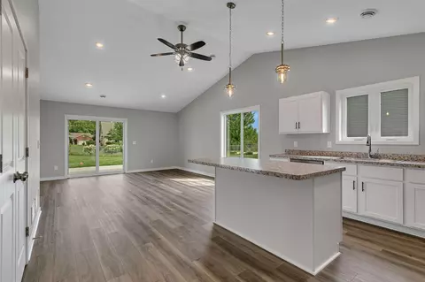 Living - 24289 Forest View Cir, Saint Augusta, MN 56301 photo 1 of 3