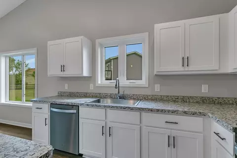 Kitchen - 24289 Forest View Cir, Saint Augusta, MN 56301 photo 3 of 5