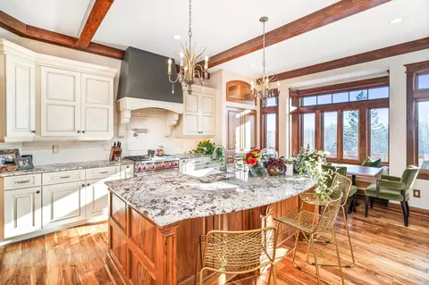 Kitchen - 580 Marshall St, Duluth, MN 55803 photo 3 of 5