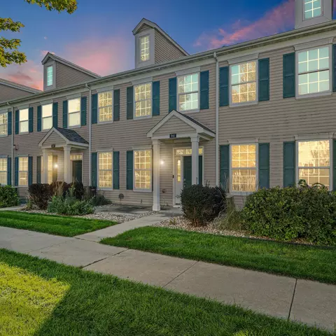 941 Newport Ave, Shakopee, MN 55379