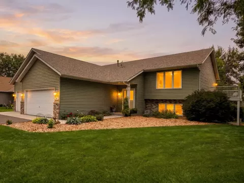 501 Carter Dr, Northfield, MN 55057