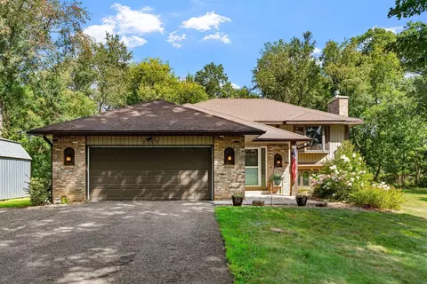 2753 225th Ln NE, East Bethel, MN 55011