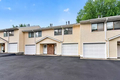 Exterior - 3215 Valley Ridge Dr #56, Eagan, MN 55121 photo 7 of 8